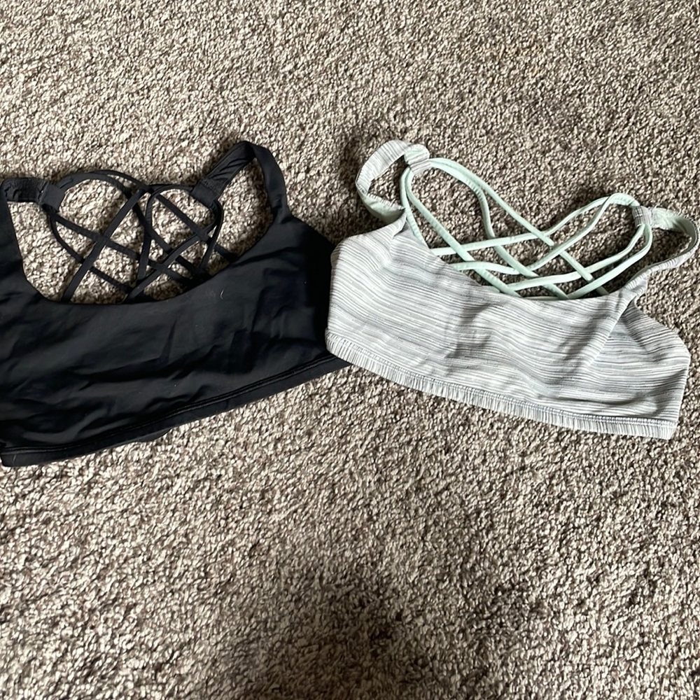Lululemon sports bra